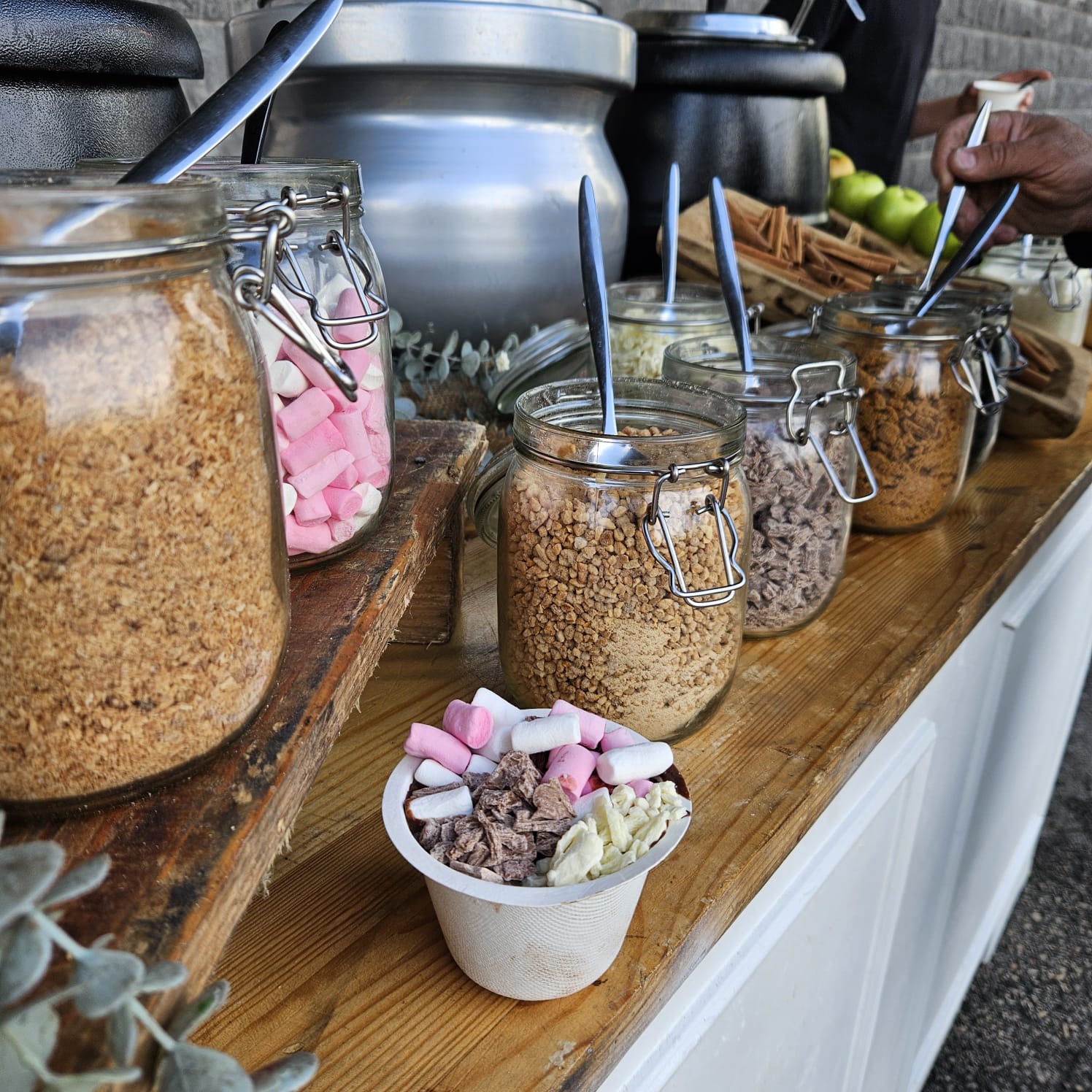 דוכן סחלב שוקולטה וסיידר – תמונה 3