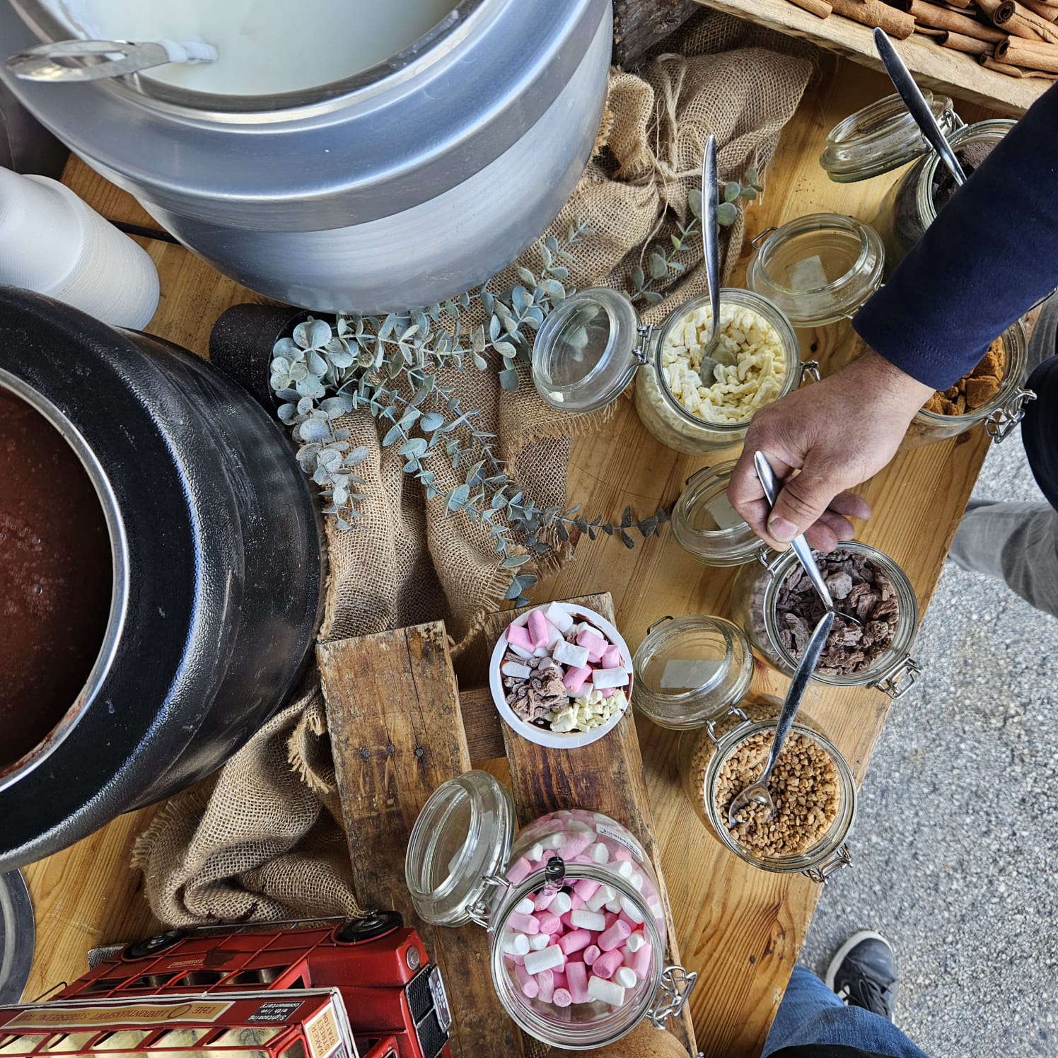 דוכן סחלב שוקולטה וסיידר – תמונה 4