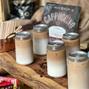 עמדת קפה קר בפחית - ממותגת אישית